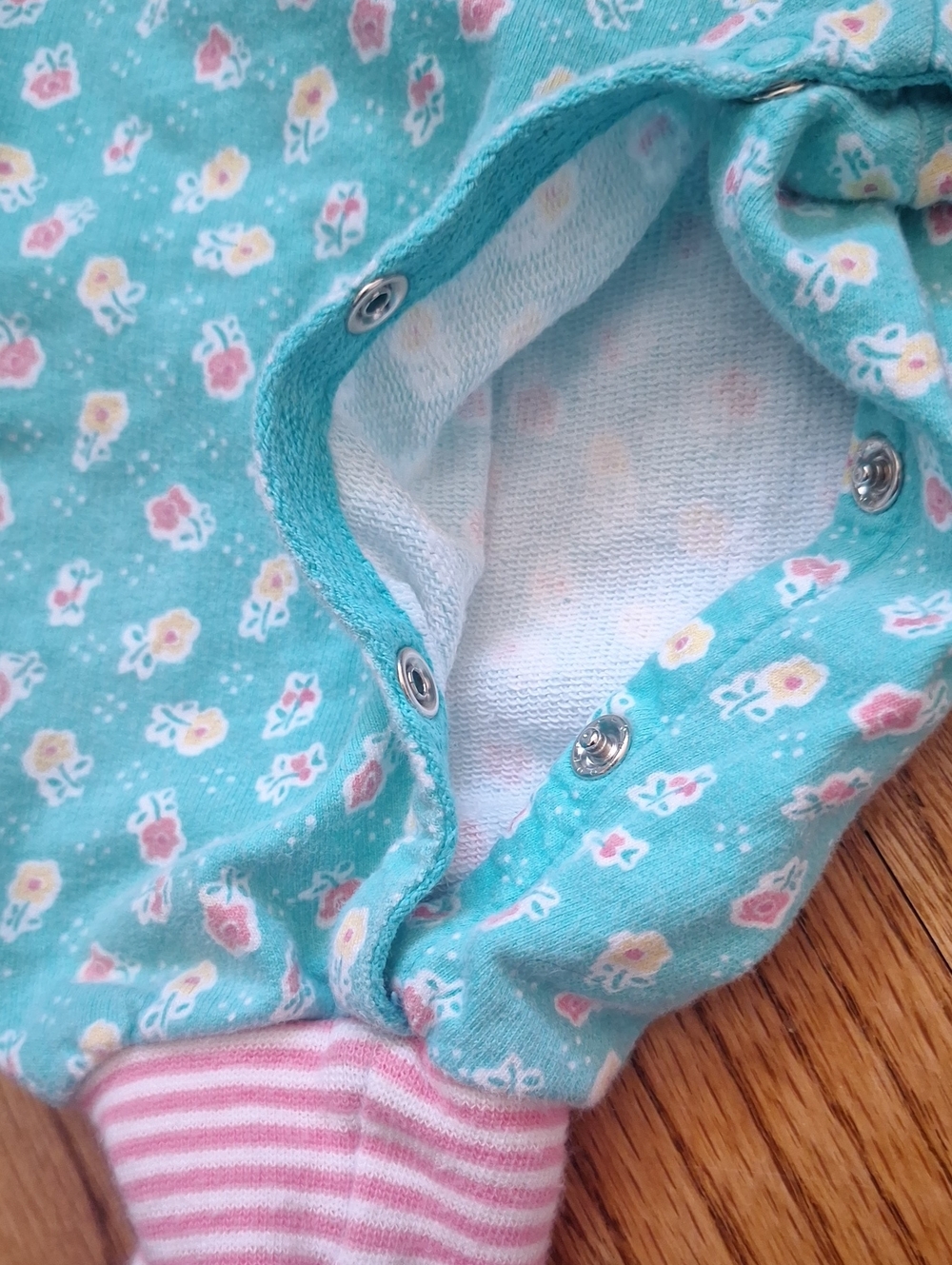 Vintage Gymboree Rainbow Tag Pastel Blue Sleeveless Onesie Infant Pink Flowers - Picture 5 of 7